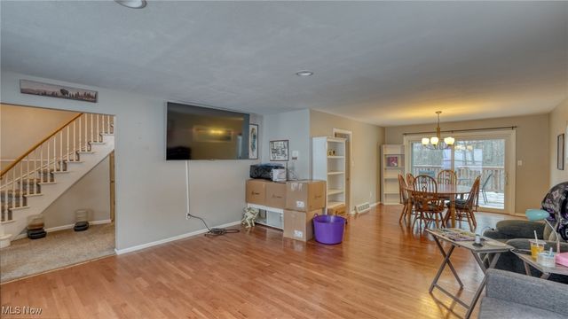 10525 Twin Oaks Drive, Cambridge, OH 43725