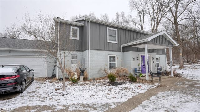 10525 Twin Oaks Drive, Cambridge, OH 43725