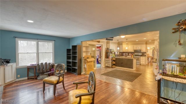 10525 Twin Oaks Drive, Cambridge, OH 43725