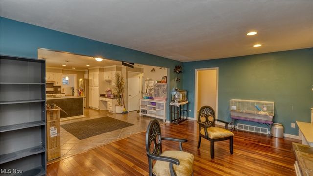 10525 Twin Oaks Drive, Cambridge, OH 43725