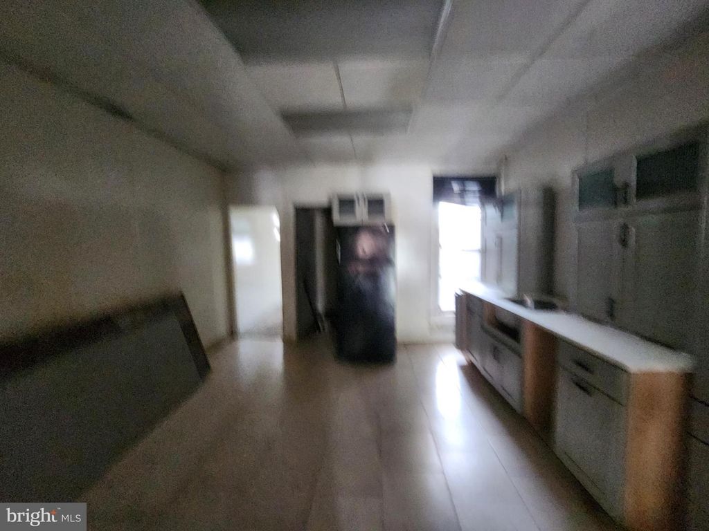 Image 8 of property listing at 2946 GREENMOUNT AVE, Baltimore, MD 21218