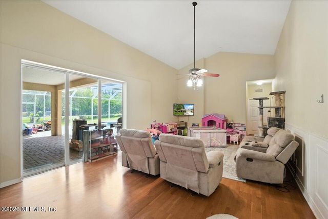 24 LAKESIDE Place W, Palm Coast, FL 32137