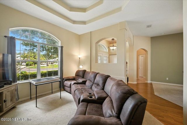 24 LAKESIDE Place W, Palm Coast, FL 32137