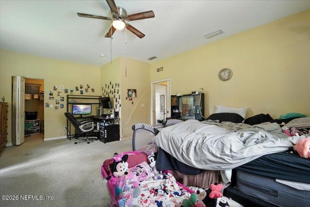 24 LAKESIDE Place W, Palm Coast, FL 32137