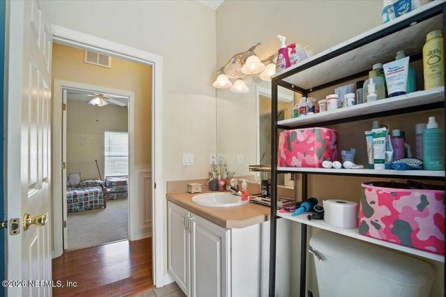 24 LAKESIDE Place W, Palm Coast, FL 32137
