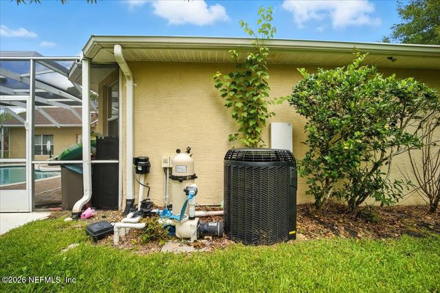24 LAKESIDE Place W, Palm Coast, FL 32137