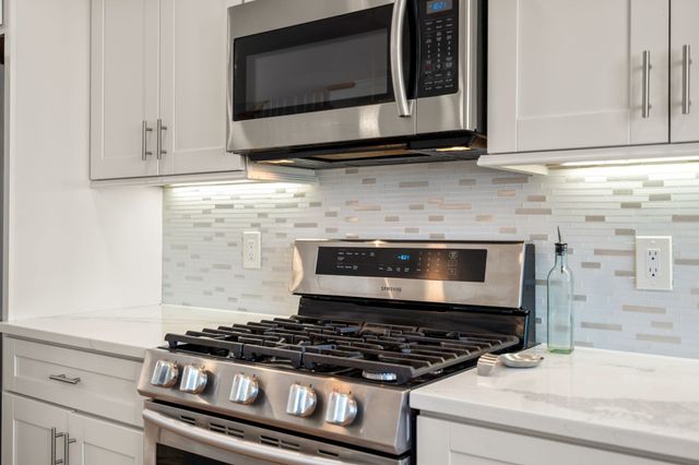 140 Main St E, Upton, MA 01568