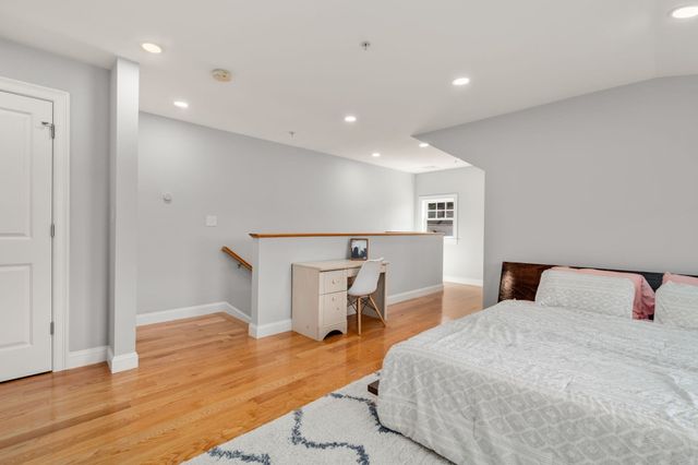 140 Main St E, Upton, MA 01568
