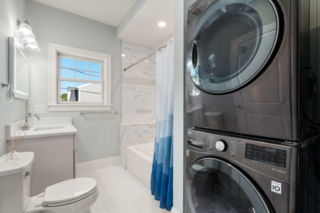 140 Main St E, Upton, MA 01568