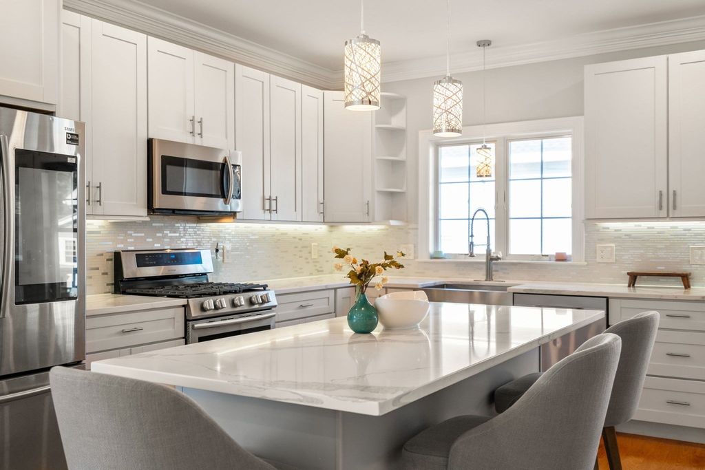 140 Main St E, Upton, MA 01568