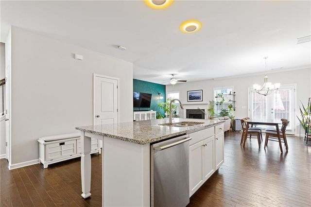 1255 Lanier Meadow Drive, Sugar Hill, GA 30518