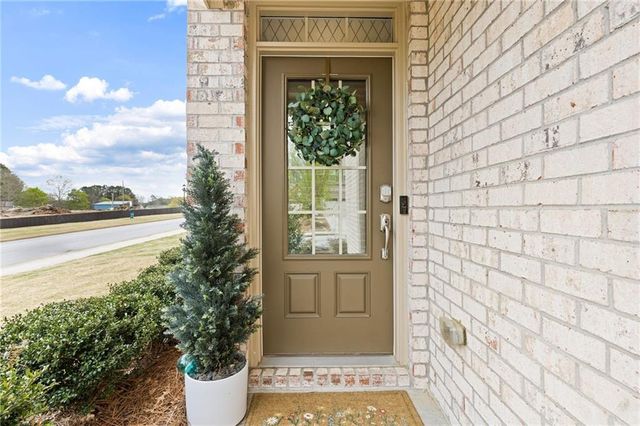 1255 Lanier Meadow Drive, Sugar Hill, GA 30518