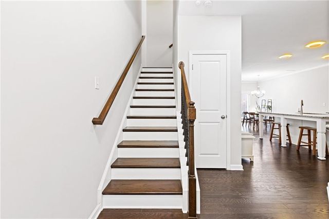 1255 Lanier Meadow Drive, Sugar Hill, GA 30518