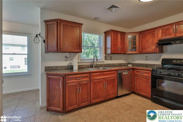 1944 Grigio Place, Bethlehem Twp, PA 18045