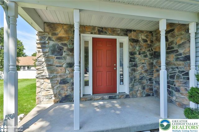 1944 Grigio Place, Bethlehem Twp, PA 18045