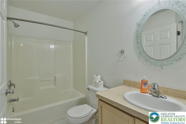 1944 Grigio Place, Bethlehem Twp, PA 18045