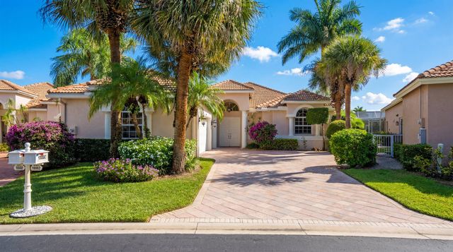 10802 Greenbriar Villa Drive, Wellington, FL 33449