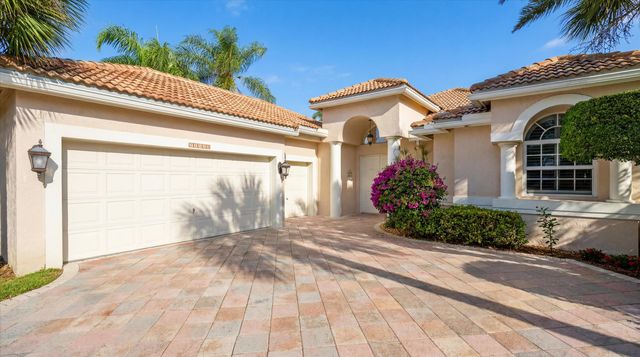 10802 Greenbriar Villa Drive, Wellington, FL 33449