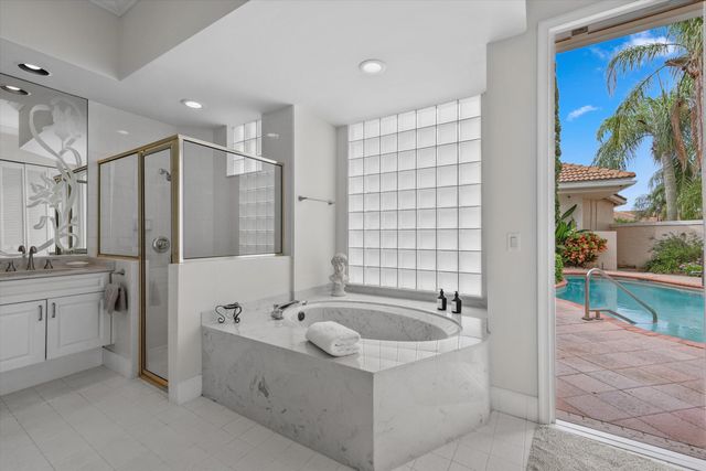 10802 Greenbriar Villa Drive, Wellington, FL 33449