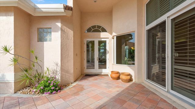 10802 Greenbriar Villa Drive, Wellington, FL 33449