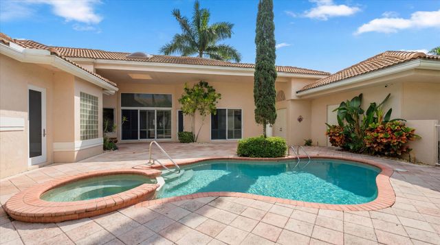 10802 Greenbriar Villa Drive, Wellington, FL 33449