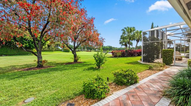 10802 Greenbriar Villa Drive, Wellington, FL 33449