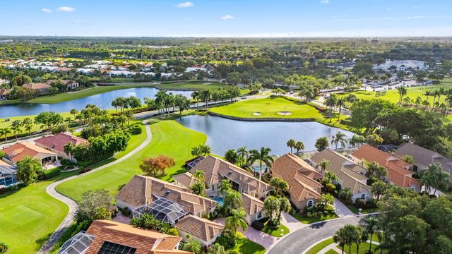 10802 Greenbriar Villa Drive, Wellington, FL 33449