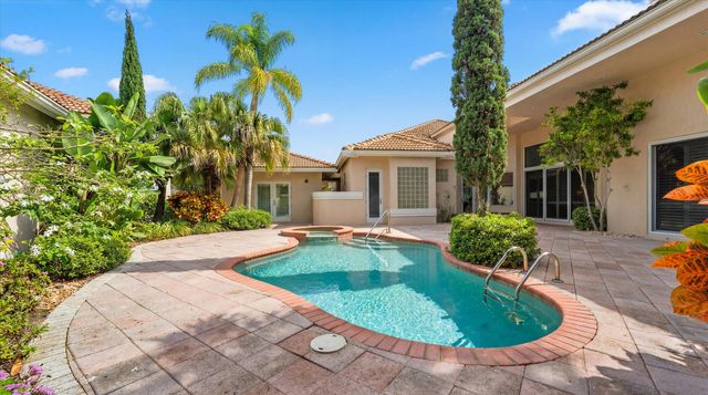 10802 Greenbriar Villa Drive, Wellington, FL 33449