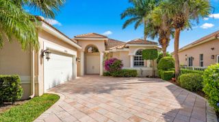 10802 Greenbriar Villa Drive, Wellington, FL 33449