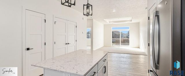 9207 W Ark Pl Place, Sioux Falls, SD 57106