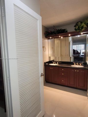 3800 S Ocean Dr 1407, Hollywood, FL 33019