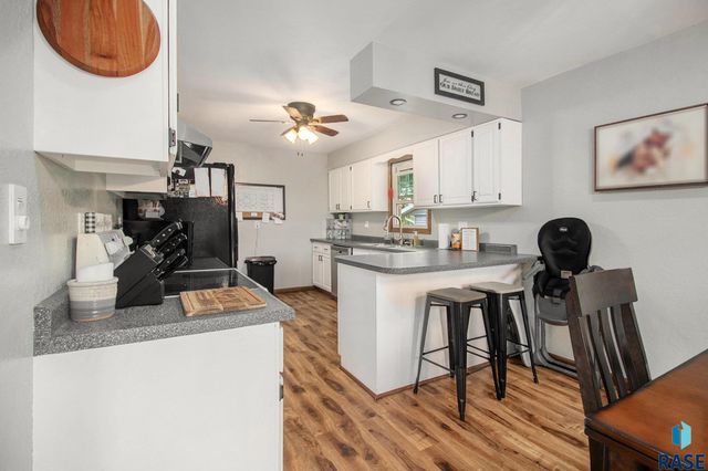 1012 NW 6th St Street, Madison, SD 57042