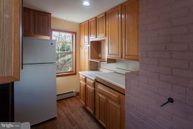 273 BIRCH DR, Levittown, PA 19054