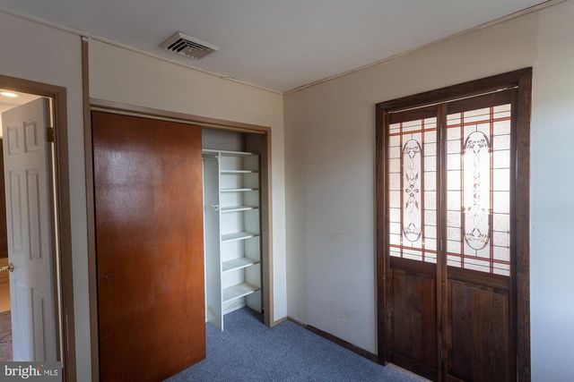 273 BIRCH DR, Levittown, PA 19054