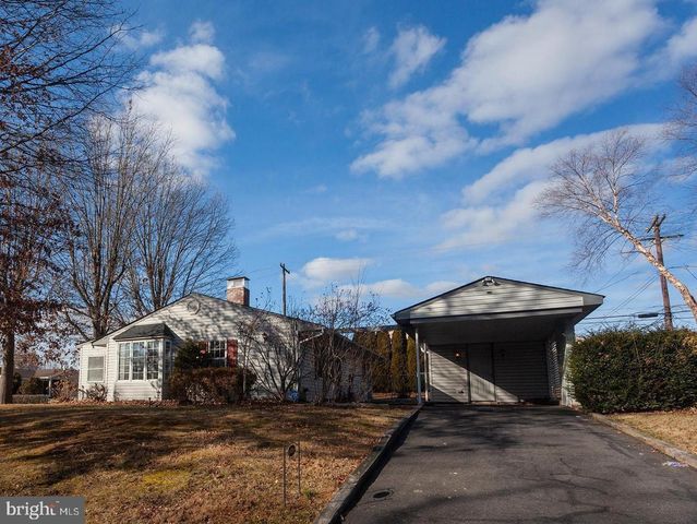 273 BIRCH DR, Levittown, PA 19054