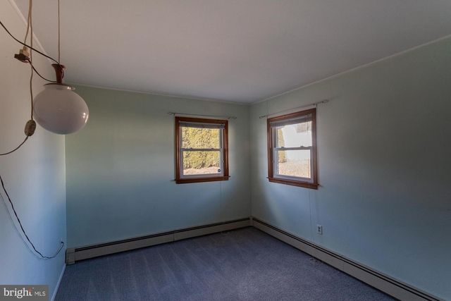 273 BIRCH DR, Levittown, PA 19054