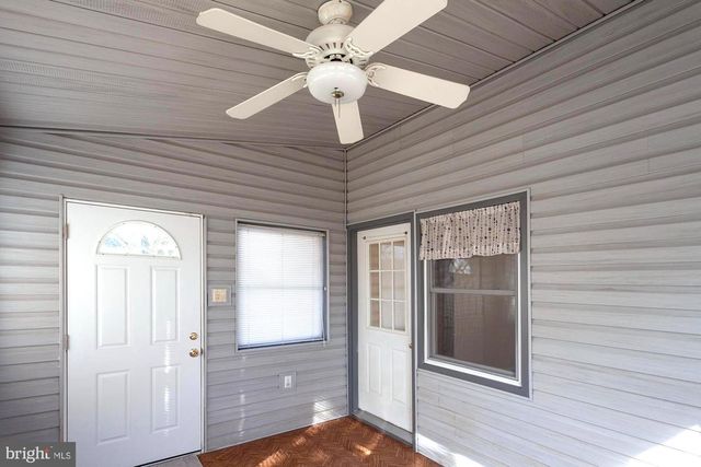 273 BIRCH DR, Levittown, PA 19054