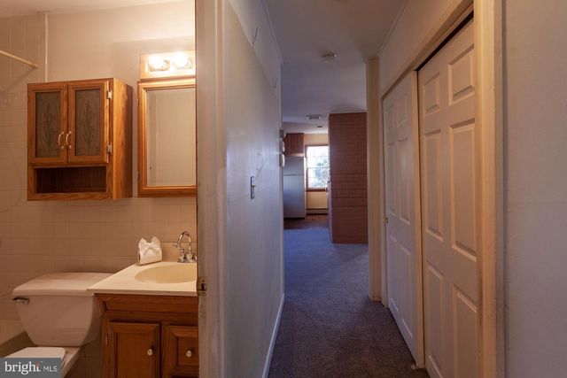 273 BIRCH DR, Levittown, PA 19054