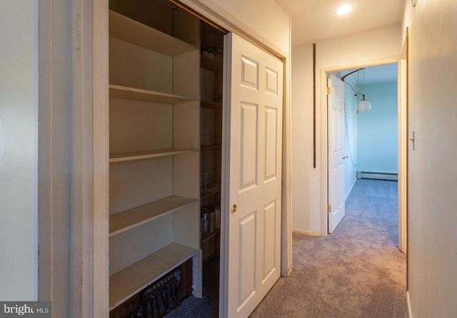 273 BIRCH DR, Levittown, PA 19054