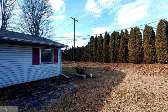 273 BIRCH DR, Levittown, PA 19054