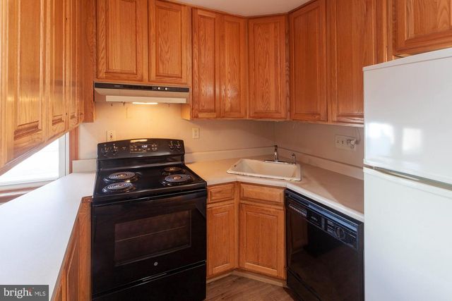 273 BIRCH DR, Levittown, PA 19054