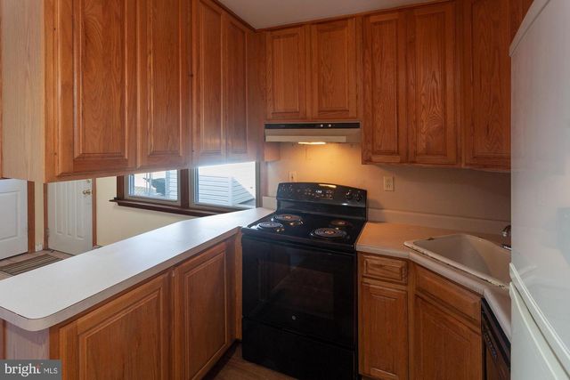 273 BIRCH DR, Levittown, PA 19054