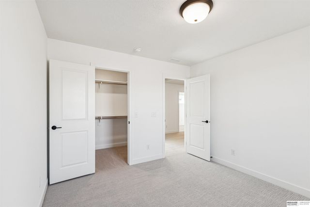 18552 Sycamore Drive, Gretna, NE 68028