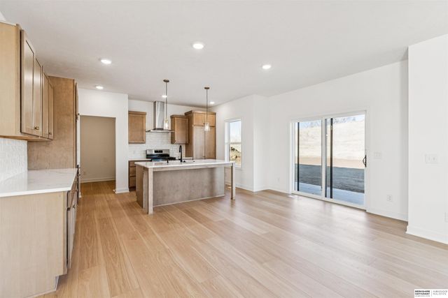 18552 Sycamore Drive, Gretna, NE 68028