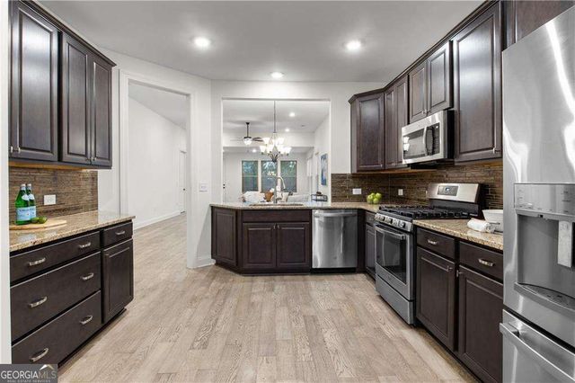 321 Cottonwood Circle, Peachtree City, GA 30269