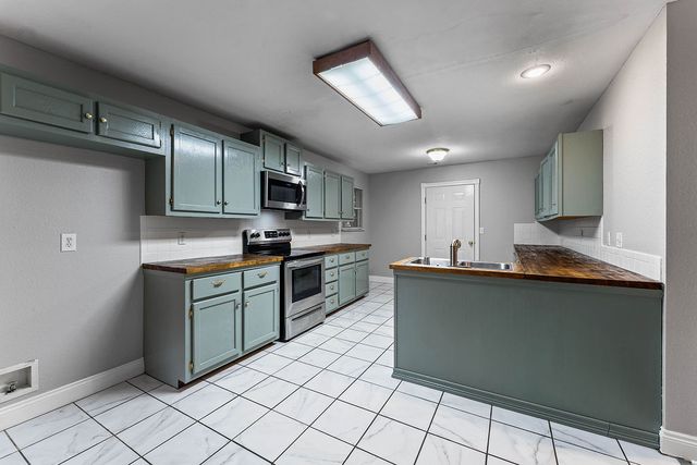 4476 Sandingham Street, Fayetteville, AR 72704