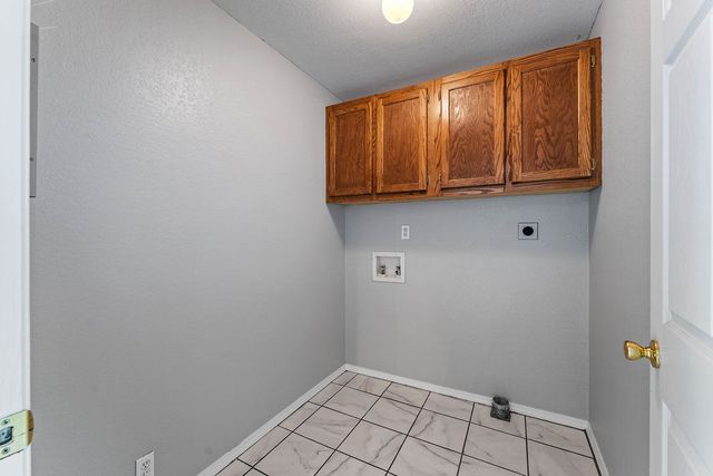 4476 Sandingham Street, Fayetteville, AR 72704