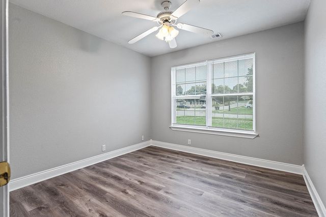 4476 Sandingham Street, Fayetteville, AR 72704