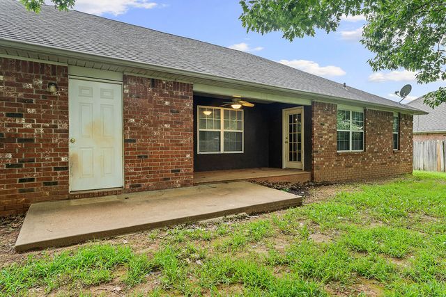 4476 Sandingham Street, Fayetteville, AR 72704