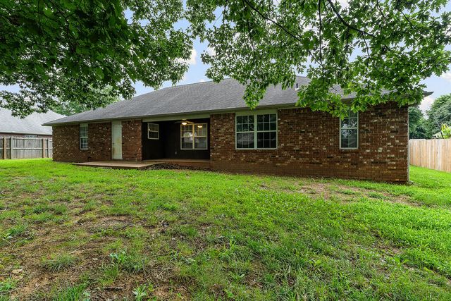 4476 Sandingham Street, Fayetteville, AR 72704